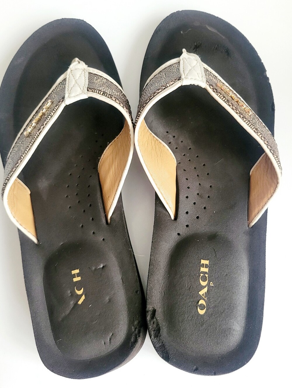 Coach Judy Women's Tan Signature Leather Thong Sandal US 7.5 - Picture 4 of 16